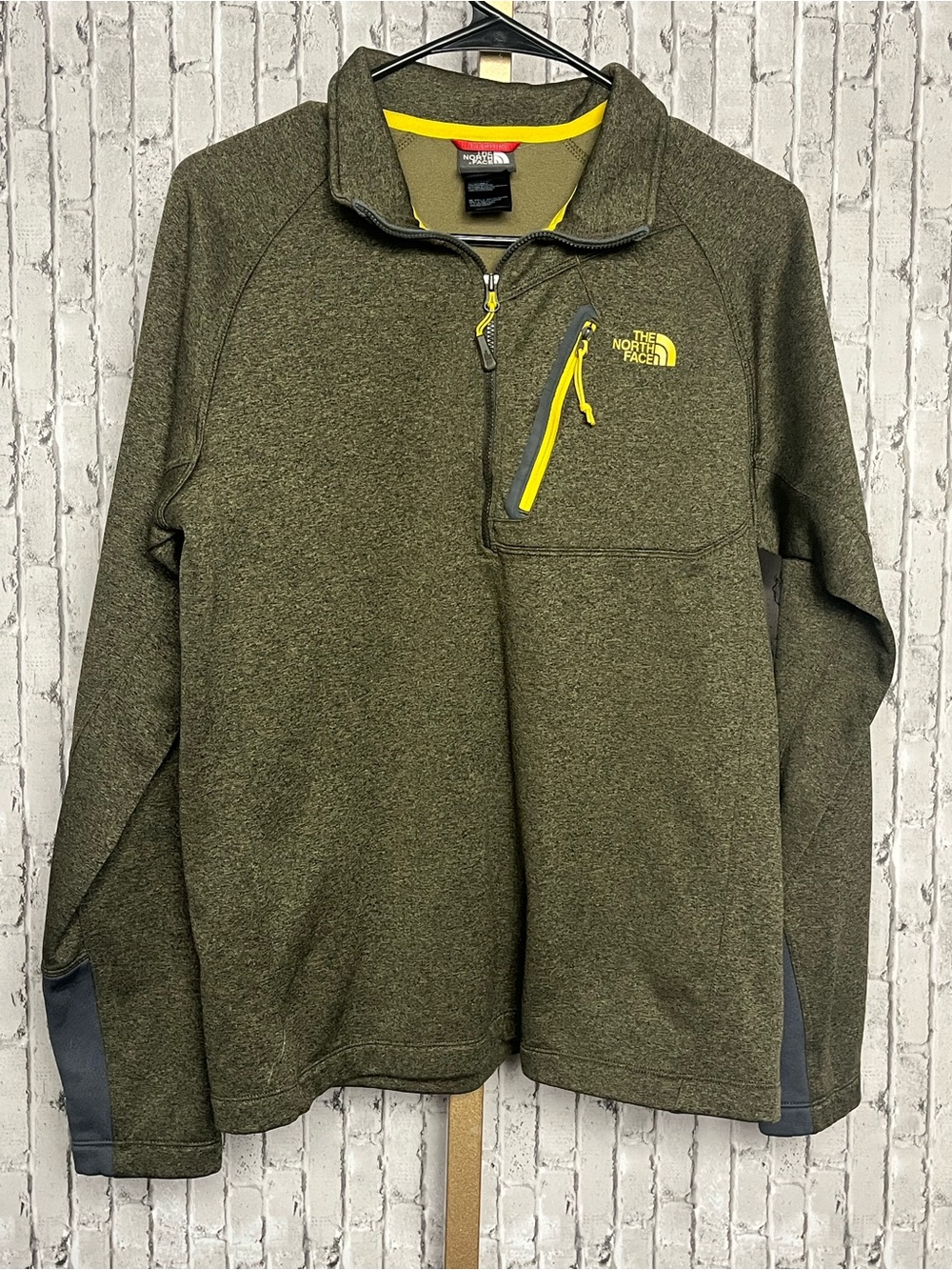 The North Face Men's Size M Medium Olive Green Heather Quarter Zip Fleece